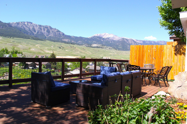 Others 5, Yellowstone Treasure Guesthouses on the River, Park