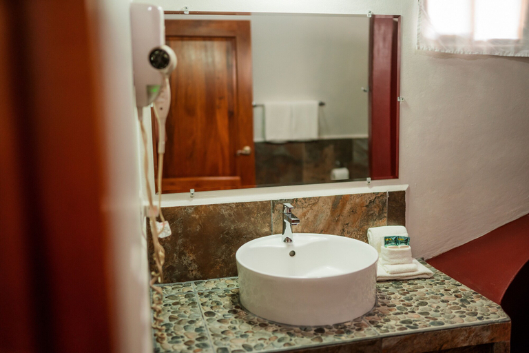 Bathroom 4, Hotel Jardin de Granada, Granada