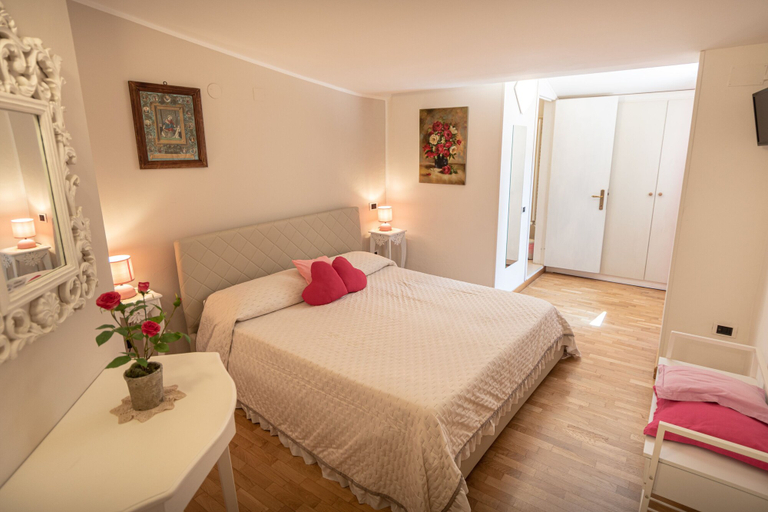 Bedroom 3, B&B Il Chiostro, Perugia