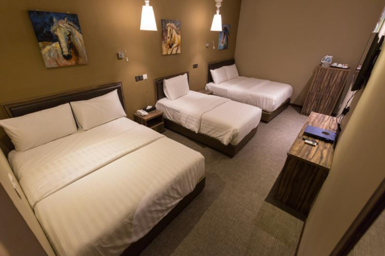 Bedroom 2, Z Hotel, Kinta