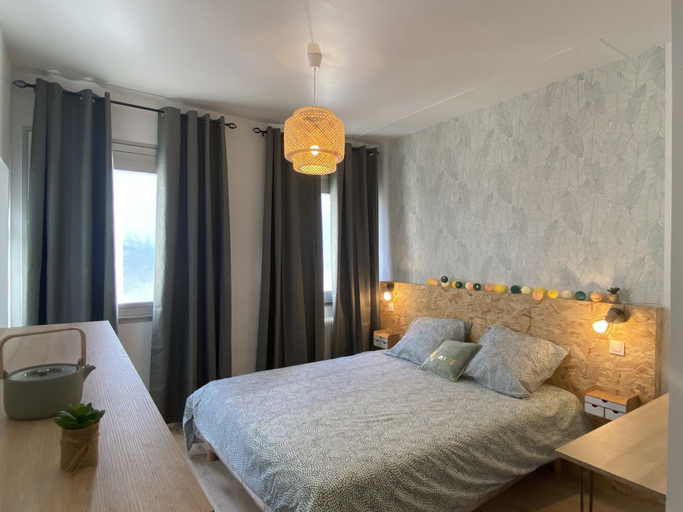Bedroom 2, La Maison d'Angélique, Deux-Sèvres