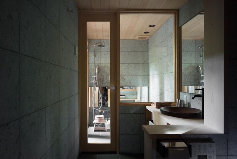 Bathroom 3, Reikaku Yasaka, Kyoto