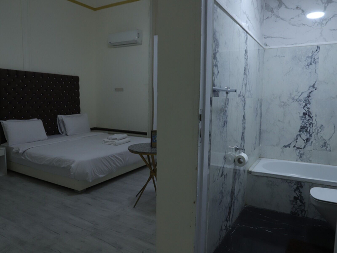 Bedroom 3, Palace Court, Qasr an-Nil