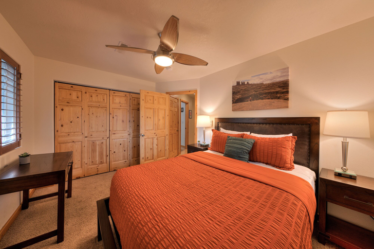 Bedroom 3, Cottonwoods 401, Grand