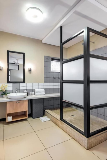 Bathroom 3, CAG The Vantage, City of Johannesburg