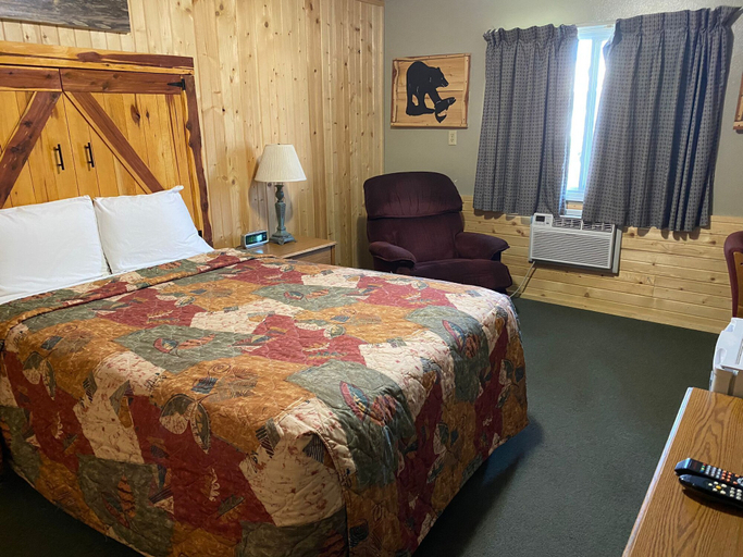 Bedroom 2, Celebrity Inn, Page