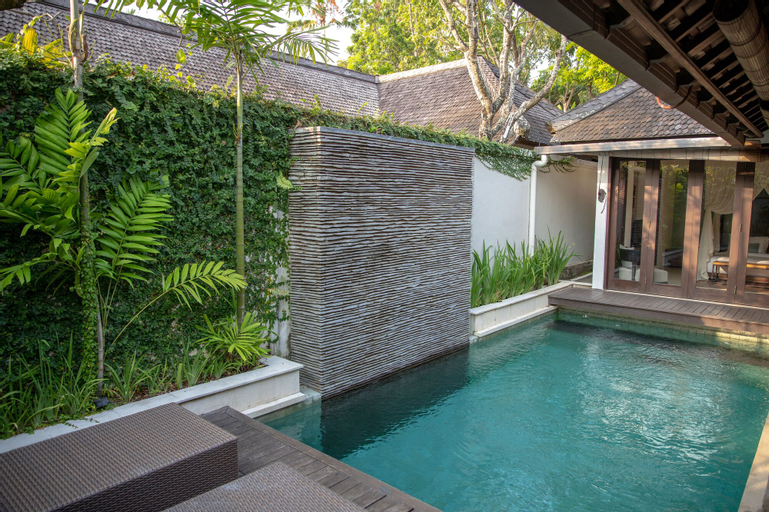 Swimming Pool 7