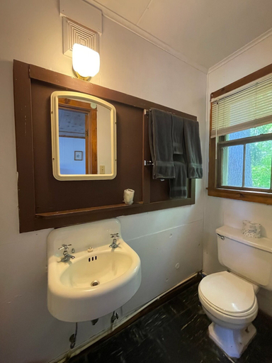 Bathroom 3, The Dax Lodge and Cabins, Franklin