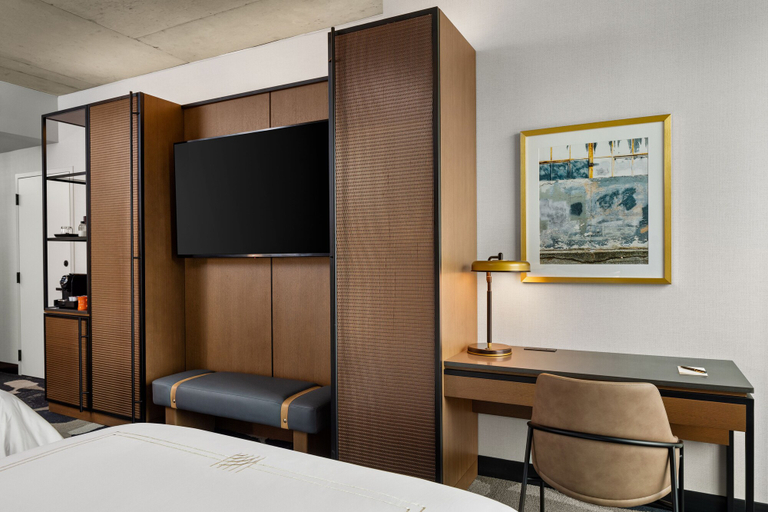 Bedroom 2, The Trade, Autograph Collection, Milwaukee