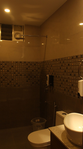 Bathroom 4, Hotel Idhaya, South Andaman