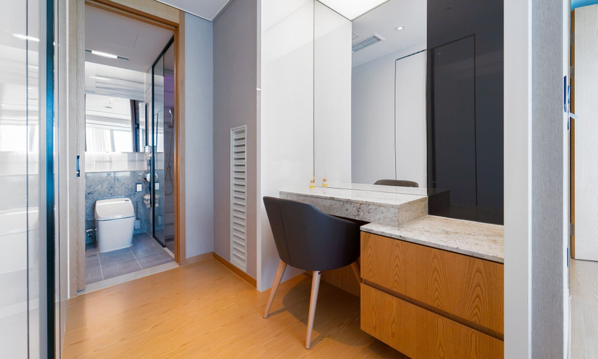 Bathroom 4, NEWCZ LCT RESIDENCE, Haeundae