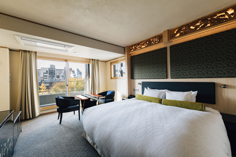 Bedroom 24