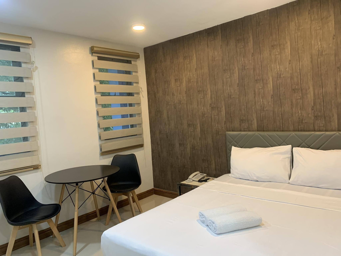Bedroom 5, Maine City, Manila City