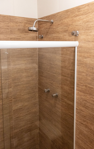 Bathroom 4, Dexter Hotel, Volta Redonda