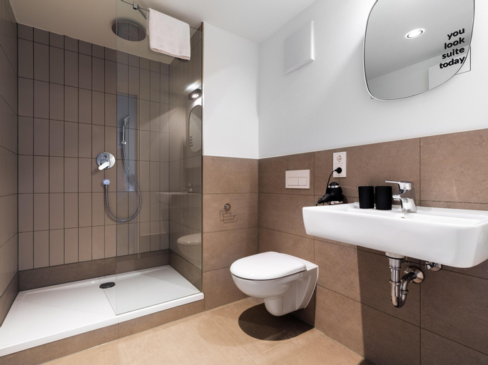 Bathroom 4