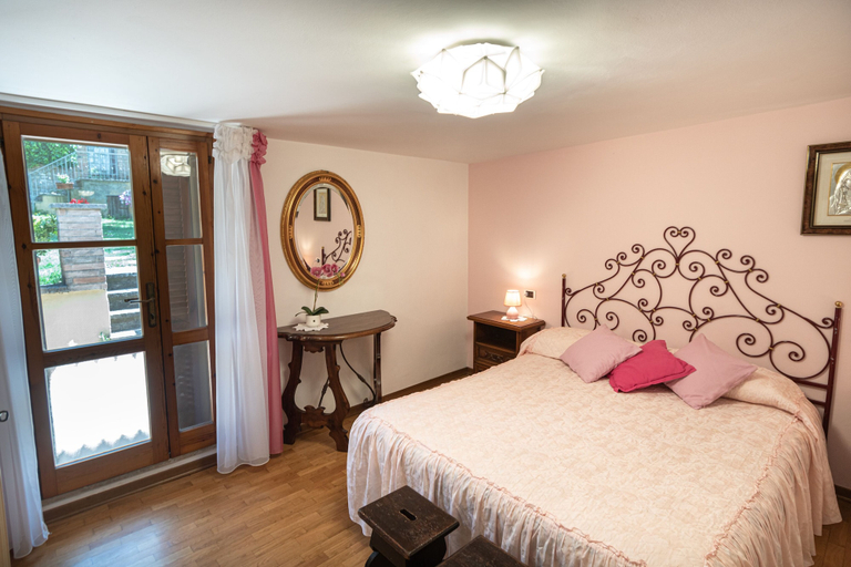 Bedroom 4, B&B Il Chiostro, Perugia