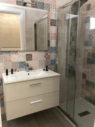 Bathroom 3, Hotel Il Veliero, Lecce