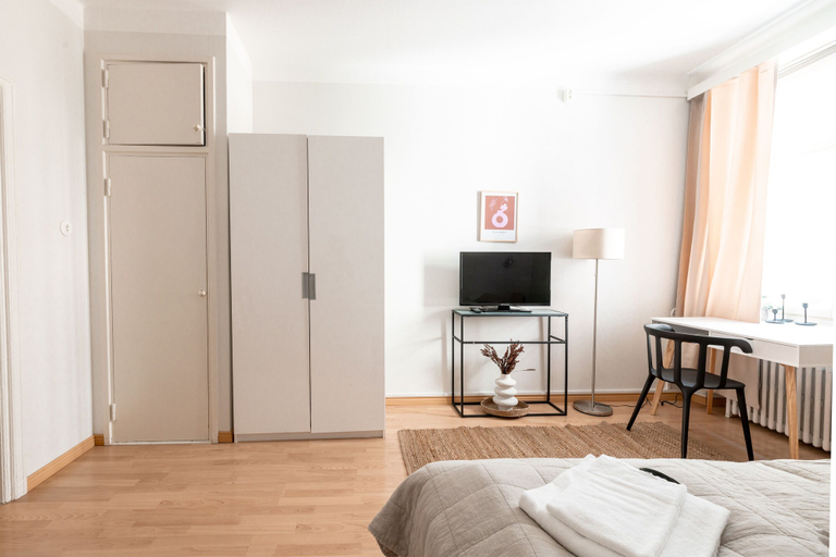 Bedroom 3, 2ndhomes Comfy Studio by Esplanade Park, Uusimaa