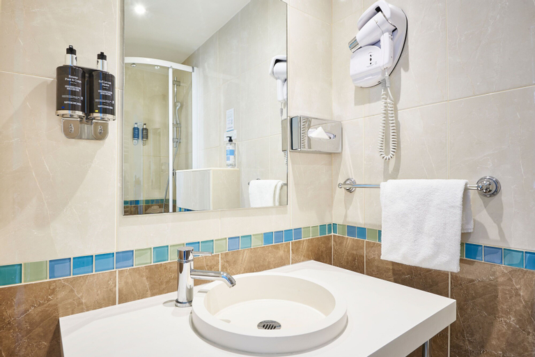 Bathroom 3