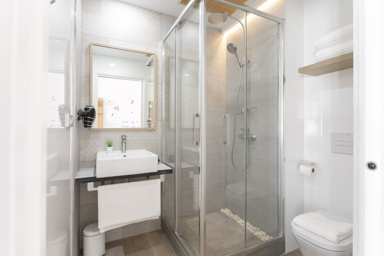 Bathroom, Montesa 3, Málaga