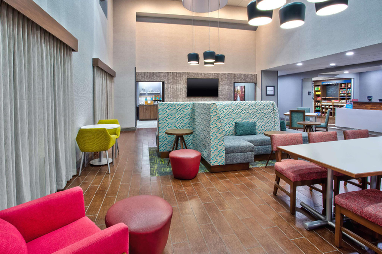 Public Area 2, Hampton Inn & Suites - Cape Coral/Fort Myers Area, FL, Lee