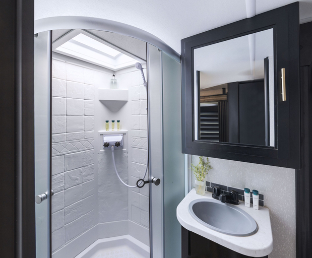 Bathroom 4, Hatta Resorts, Dubai