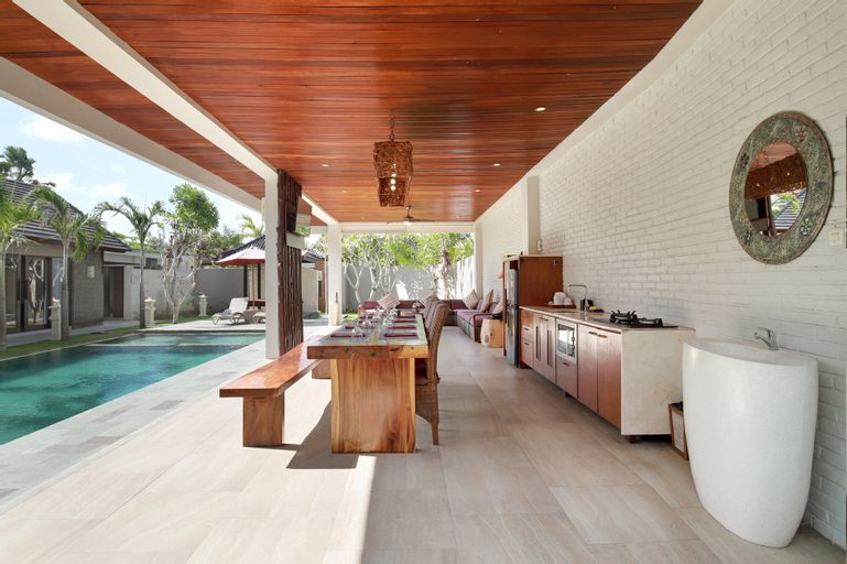 Swimming Pool 10