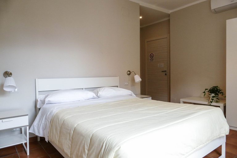 Bedroom 4, Gialel Pisa Guest House, Pisa