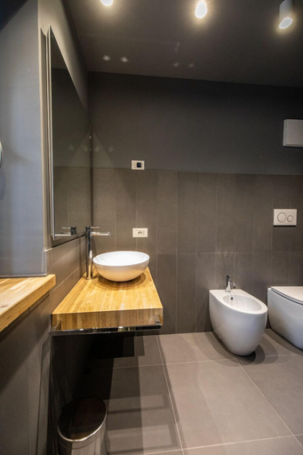 Bathroom 5, Bach Boutique Hotel, Belluno