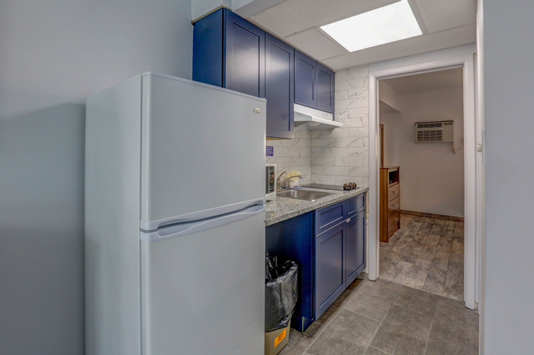 Dining Room 11