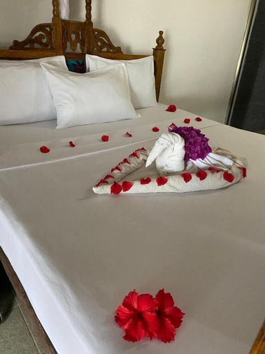 Bedroom 3, Unguja Ukuu Kaepwani, Kati