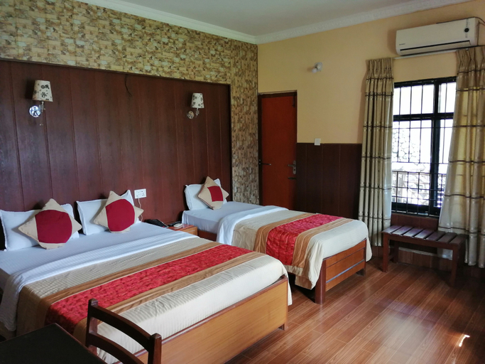 Bedroom 3, Hotel Wildlife Camp, Narayani