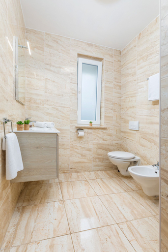 Bathroom 3, Villa Nina Apartments, Fažana