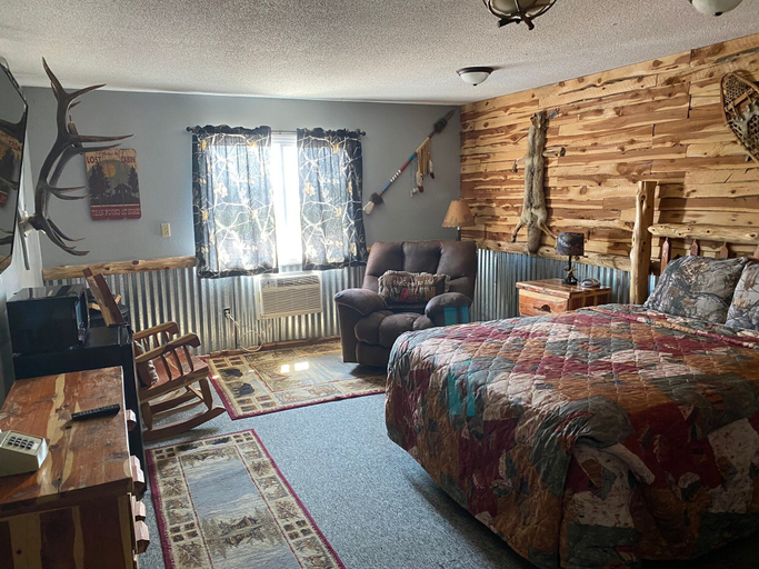Bedroom 2, Celebrity Inn, Page