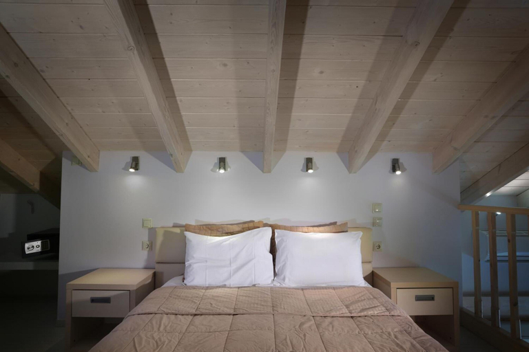 Bedroom 2, Kavos Plaza Hotel, Ionian Islands