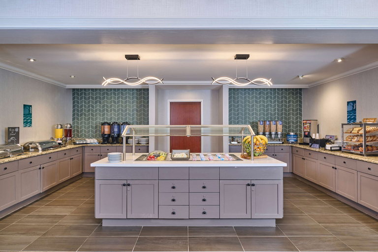 Food & Drinks 5, Homewood Suites by Hilton Anchorage, Anchorage