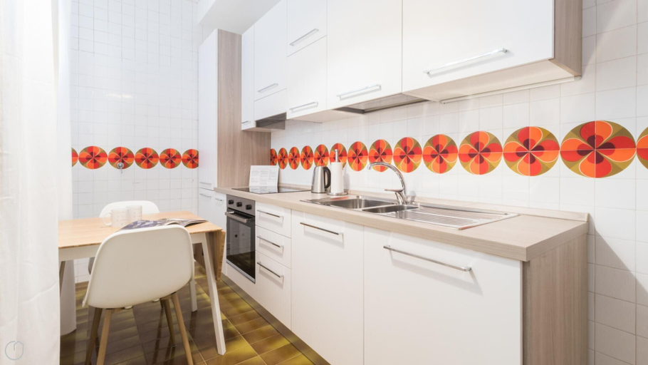 Others 5, Italianway - Carducci 89, Imperia
