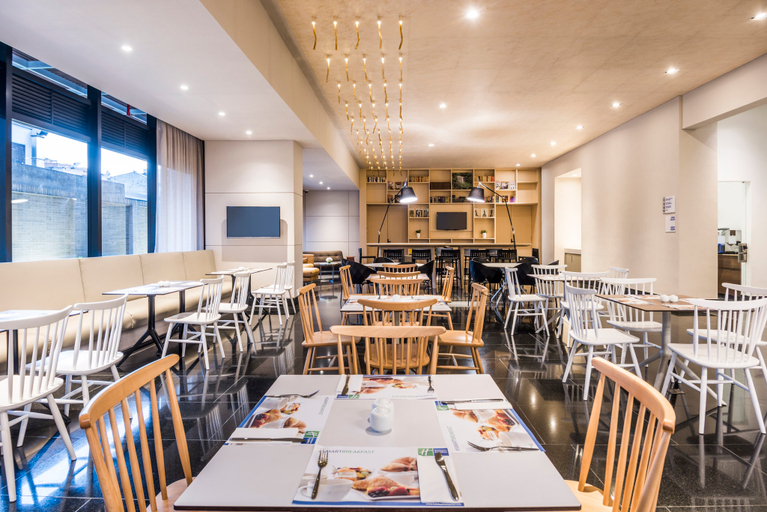 Food & Drinks 2, Holiday Inn Express & Suites BOGOTA DC by IHG, Santafé de Bogotá