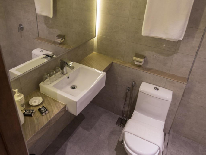 Bathroom 5, Z Hotel, Kinta