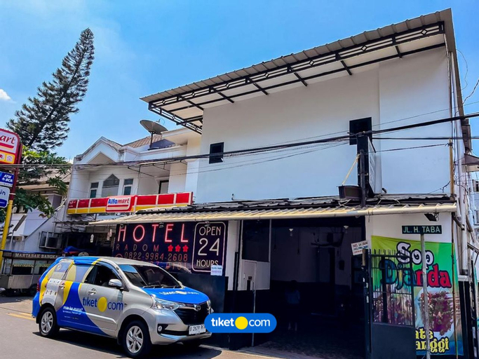 Exterior & Views 21