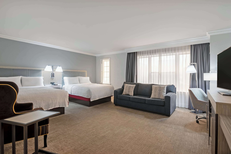 Bedroom 3, Hampton Inn & Suites Stamford, Fairfield