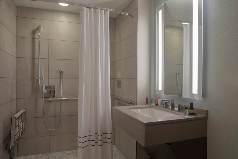 Bathroom 3, Winston-Salem Marriott, Forsyth