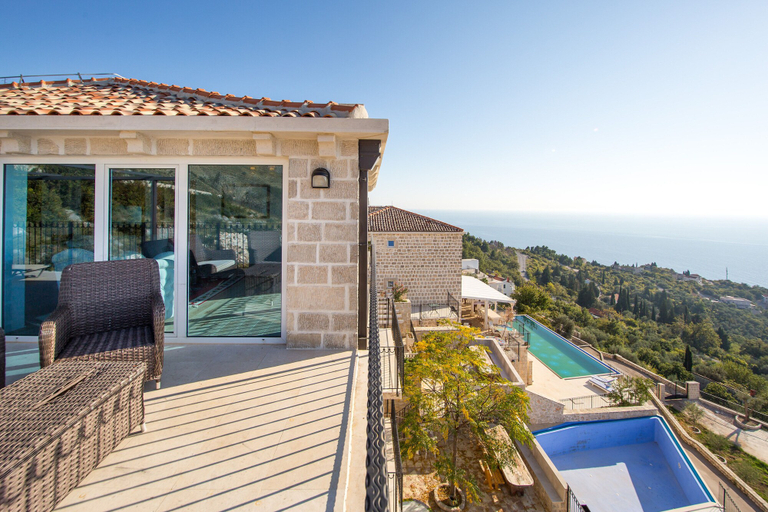 Others 5, Olive Resort