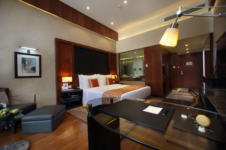 Bedroom 3, Gokulam Grand Hotel & Spa, Bangalore