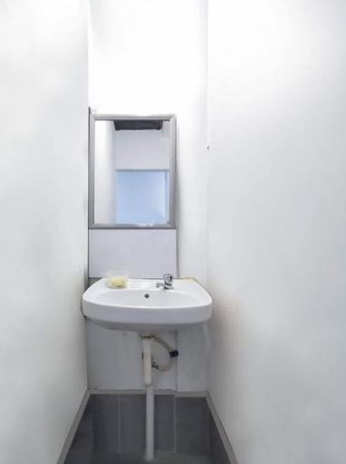 Bathroom 5, Hotel O The Space Inn, Kuala Terengganu