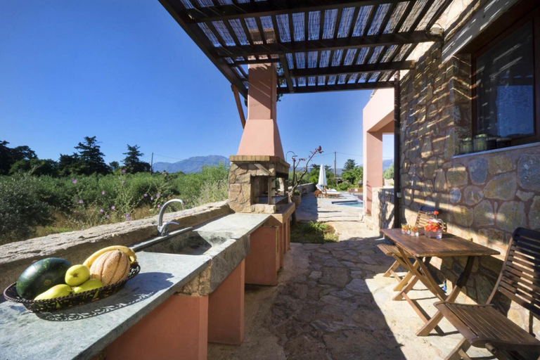Room 2, Nafsika Villa in Litsarda, Crete