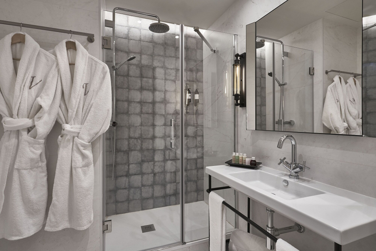 Bathroom 4, Hotel Vincci Molviedro Suites Apartments, Sevilla