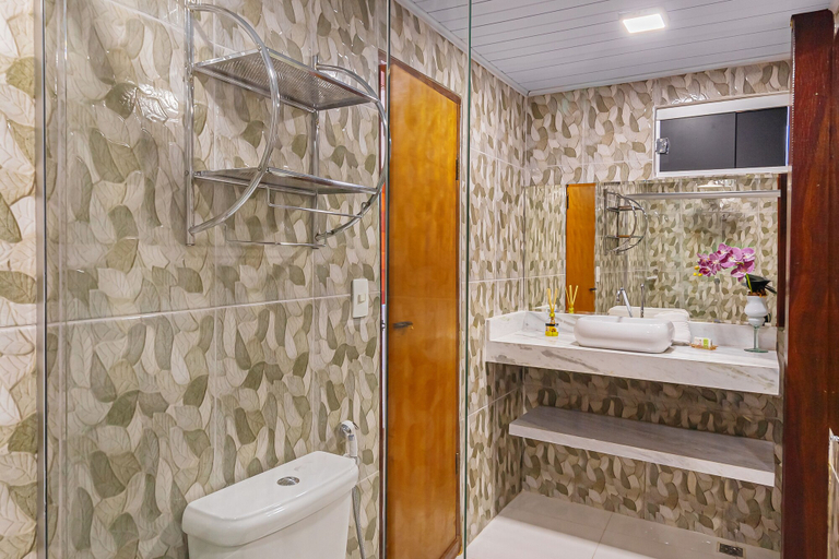 Bathroom 4, Jardim Do Edém Piri, Pirenópolis