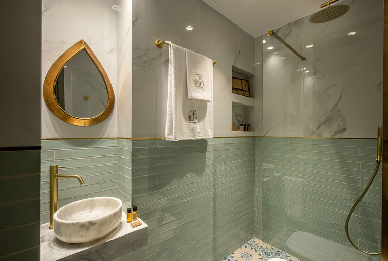 Bathroom 3, Vespera City Hotel, Crete
