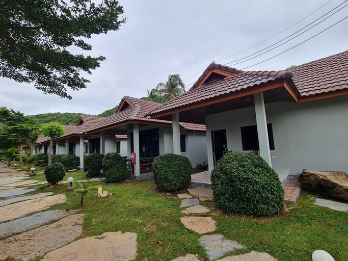Exterior & Views 2, Needa Rock Resort, Khanom